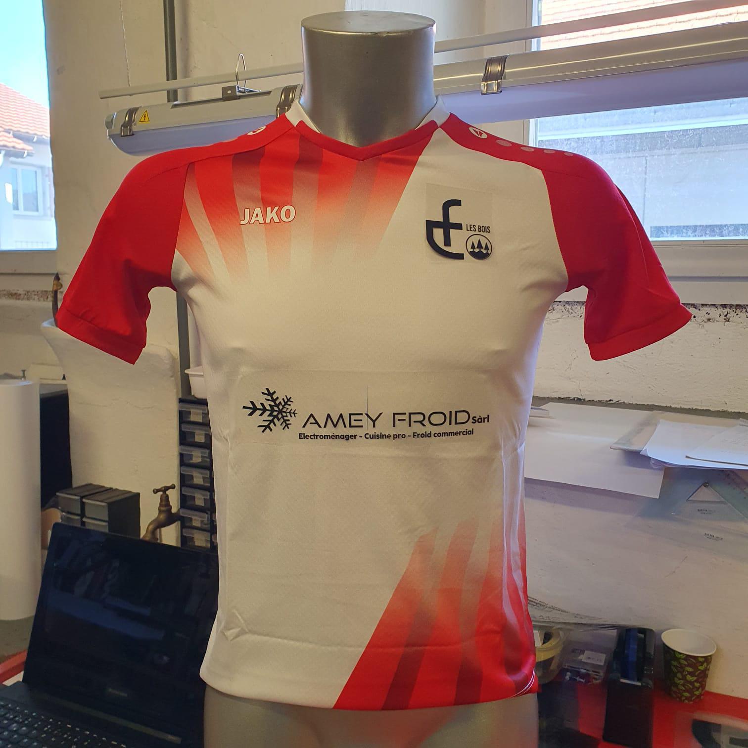 https://www.fclesbois.ch/static/article/maillot.jpeg